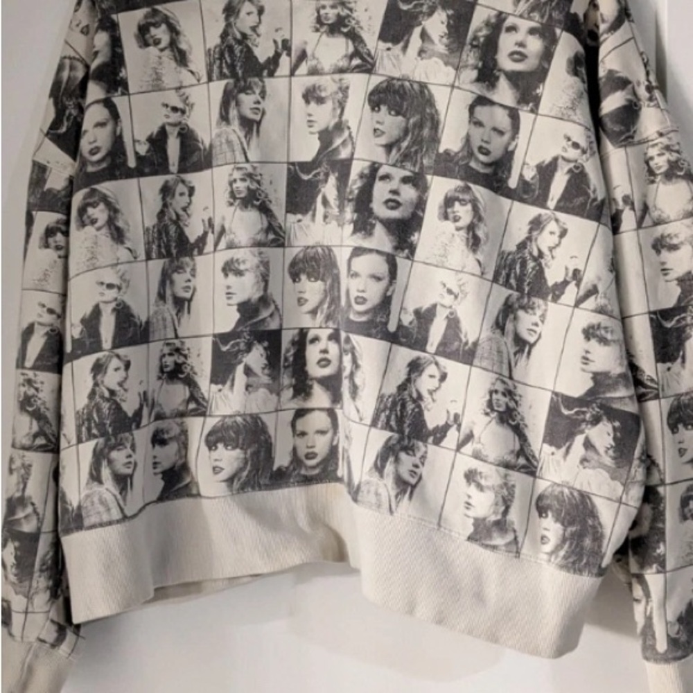 Taylor Swift Graphic Crew Neck Sweater - Black and White